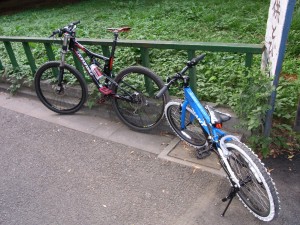 RIMG0009 Cannondale & GIANT