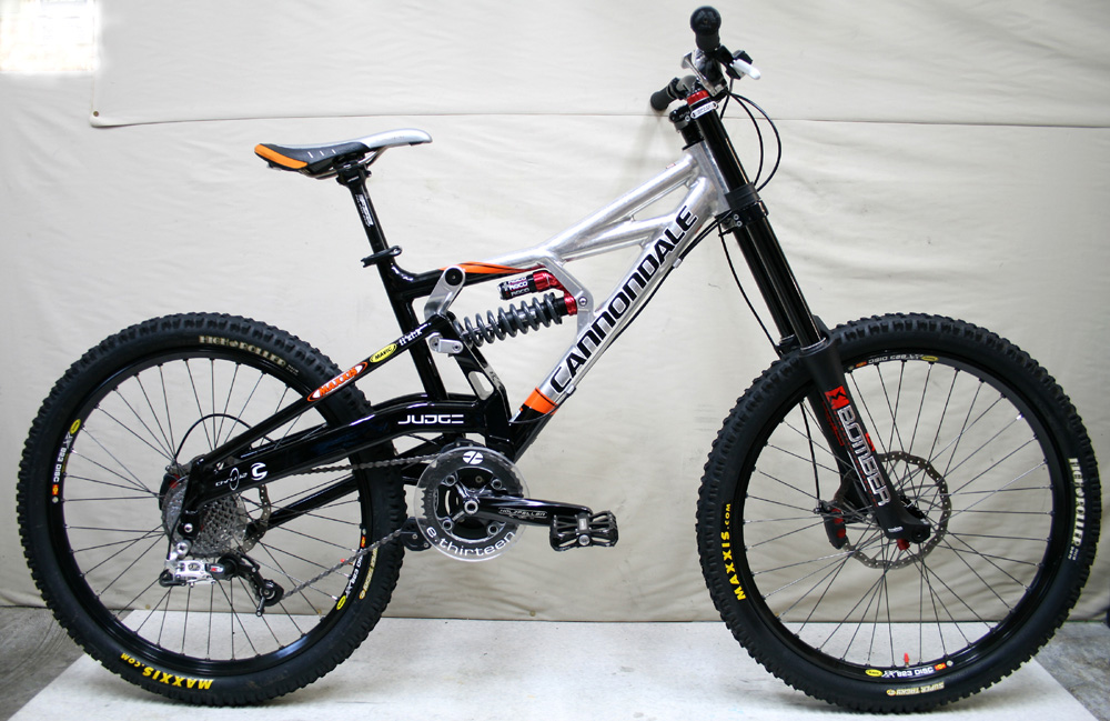 d95d Cannondale Judge DH Team Replica(2006)
