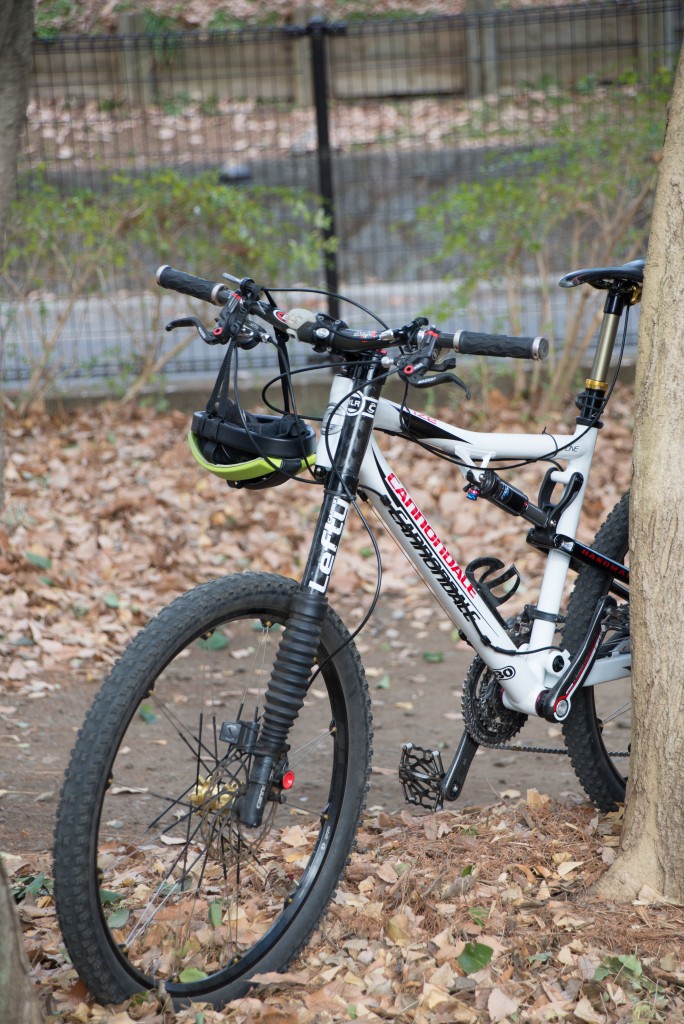 Lefty Max XLR Carbon 2012装着