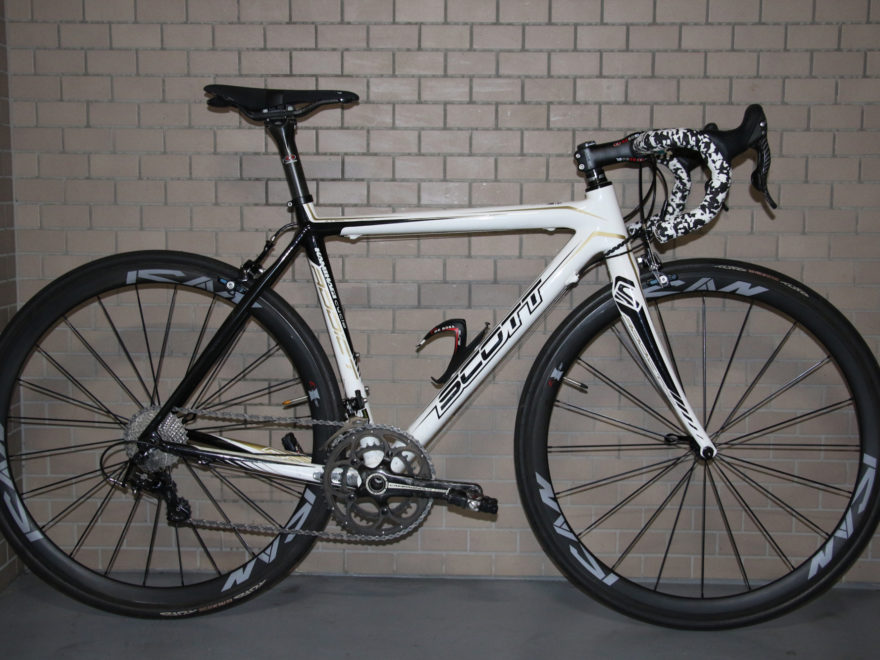 SCOTT ADDICT + Campagnolo Chorus