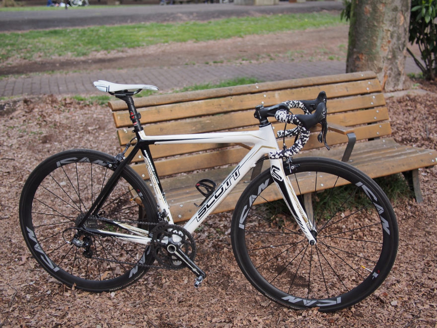 SCOTT ADDICT R3