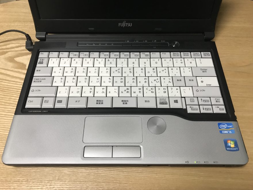 親指シフトキーボード搭載