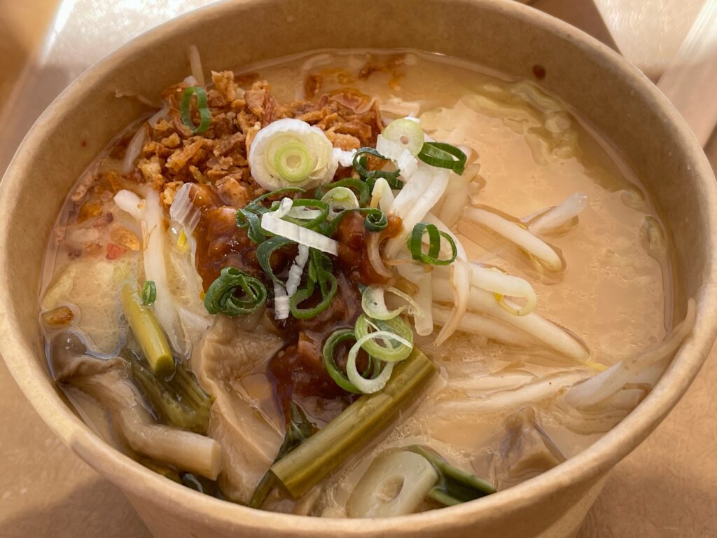 転倒のあと食べた信州味噌とんこつラーメン