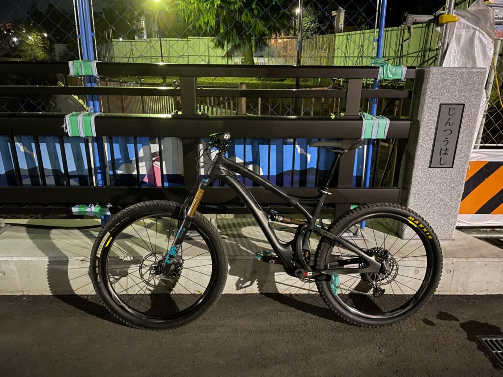 ということで、YETI SB5cです