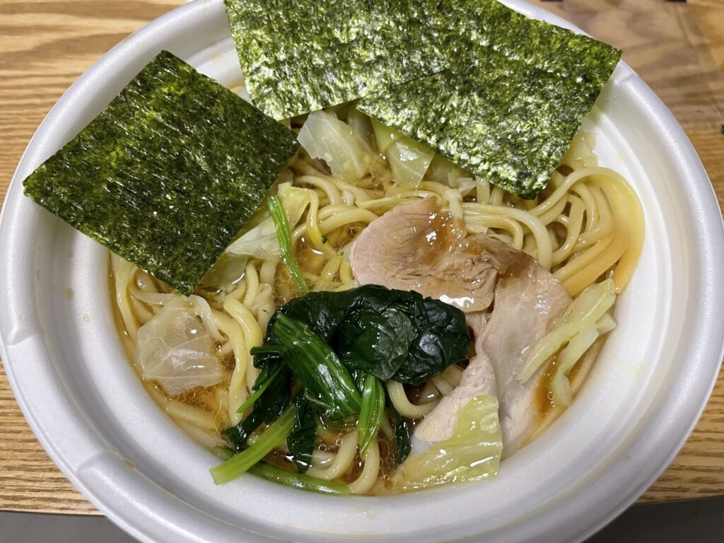 セブンイレブンの横浜家系ラーメン
