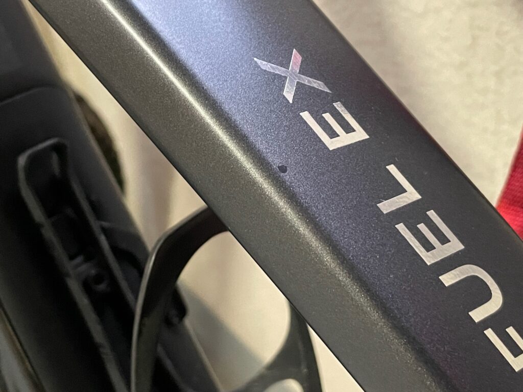 TREK FUEL EX 5 GEN 6の塗装剥がれ