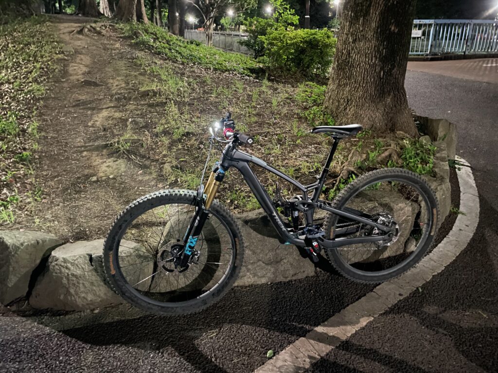 サドルを上げたまま行ってしまった
