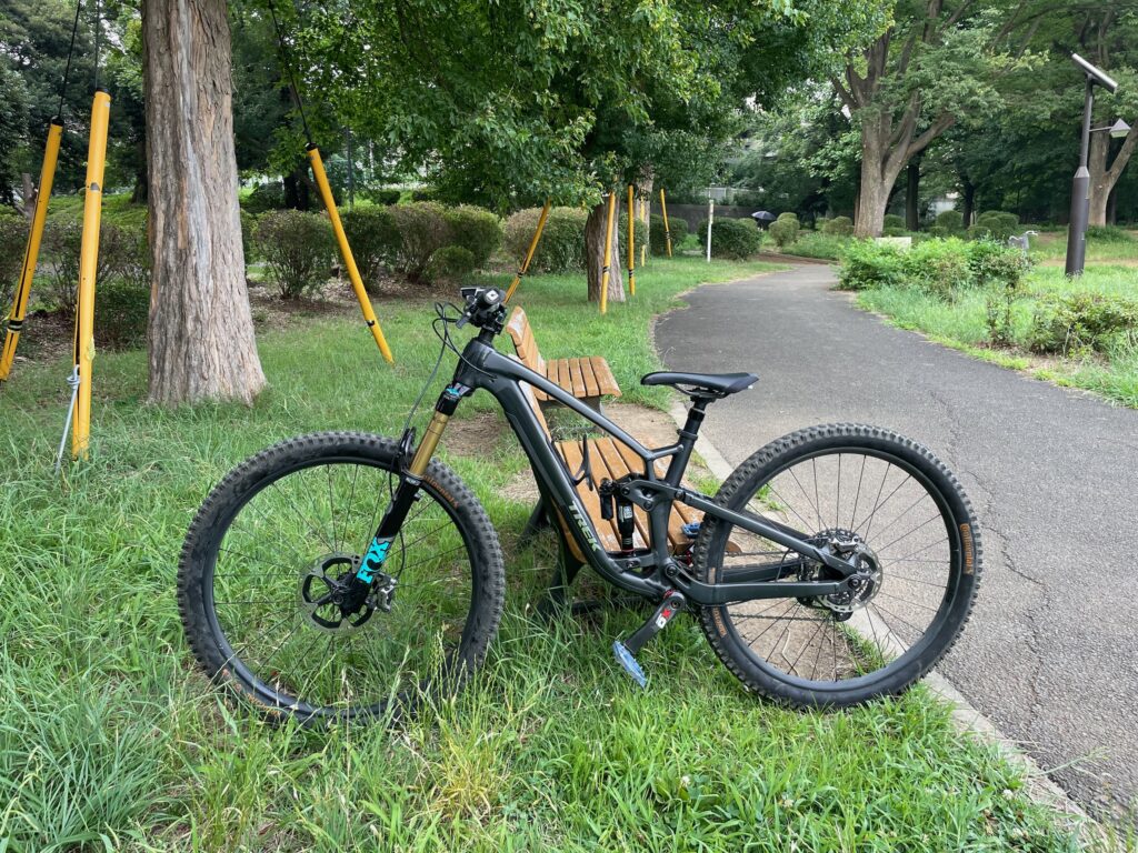 上流の公園で眺めに休憩