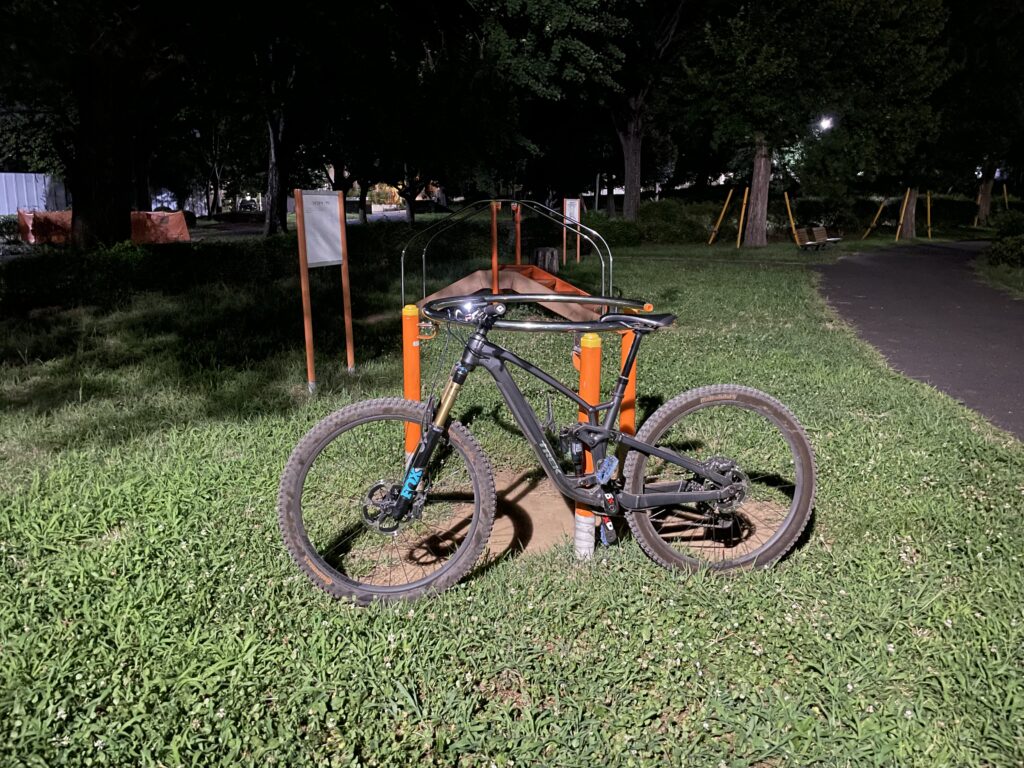 夜の公園