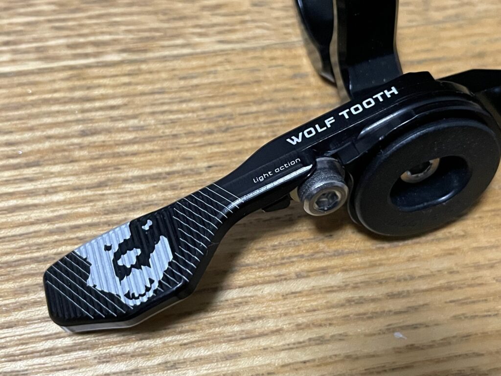 Wolf Toothのドロッパーシートポストレバー