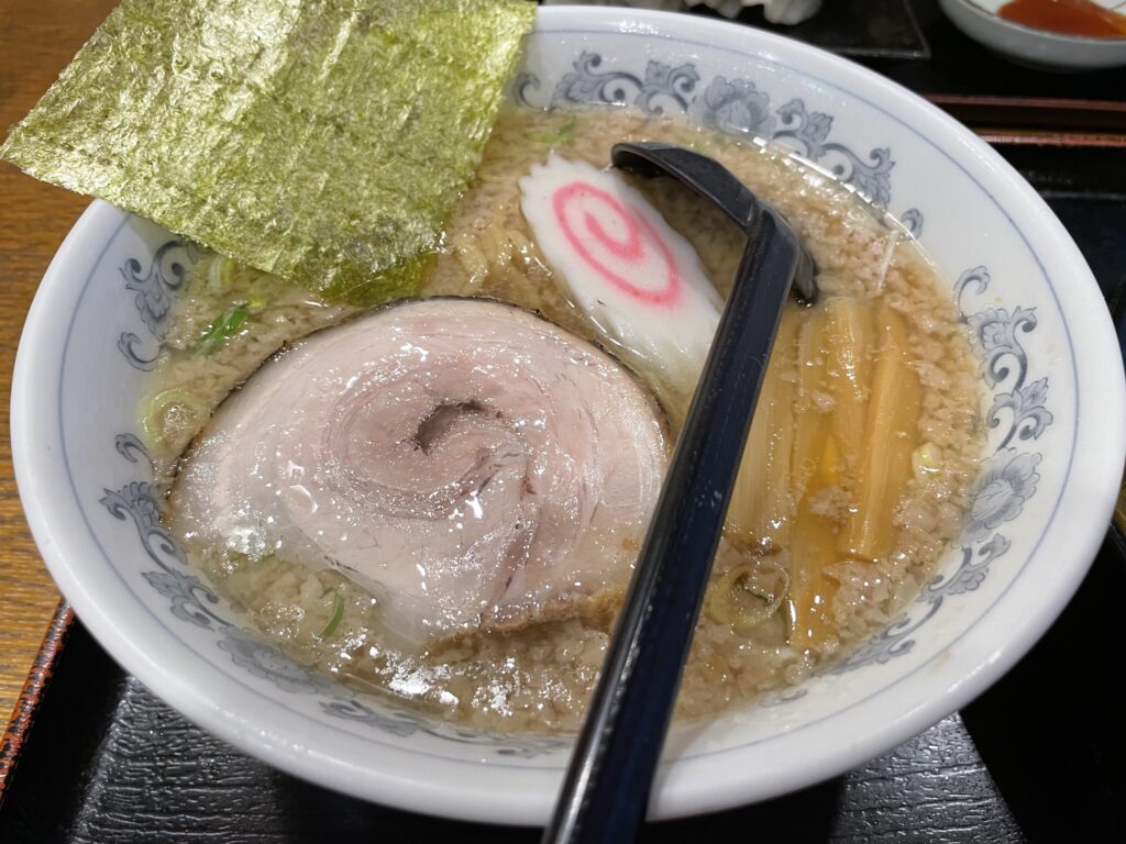 スープはあっさり目