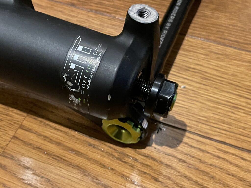 エアユニットを外してみる