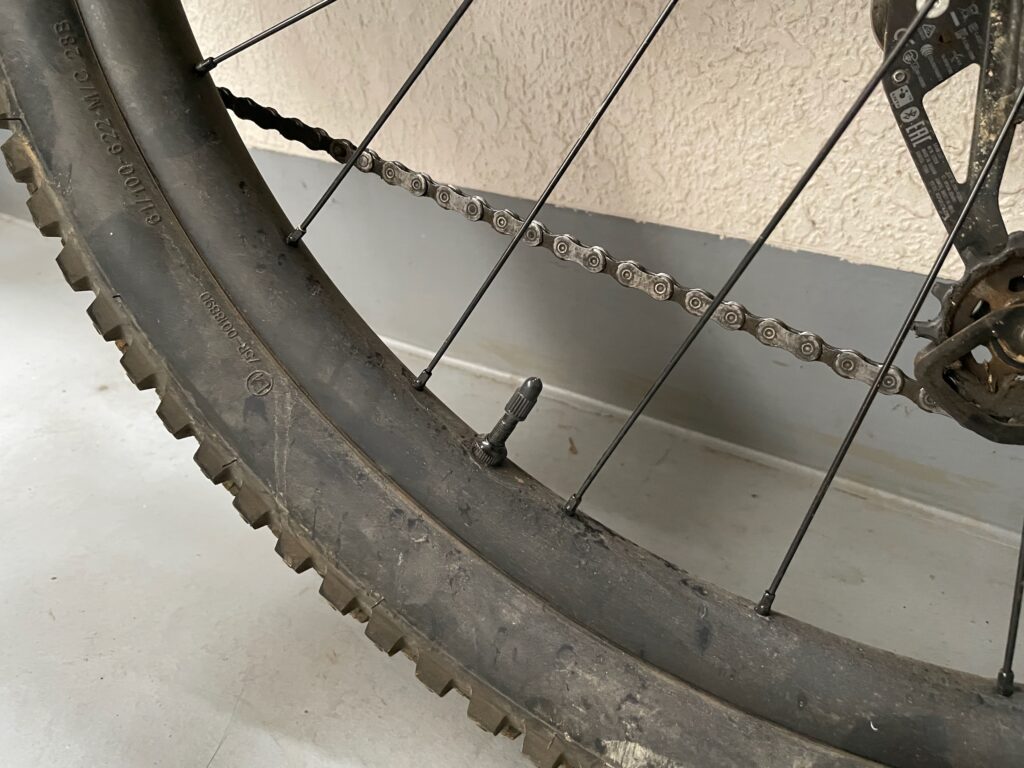 KOREカーボンホイールとも相性がいい