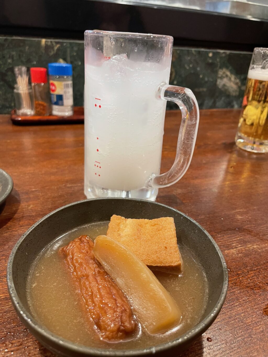 お通しのおでん