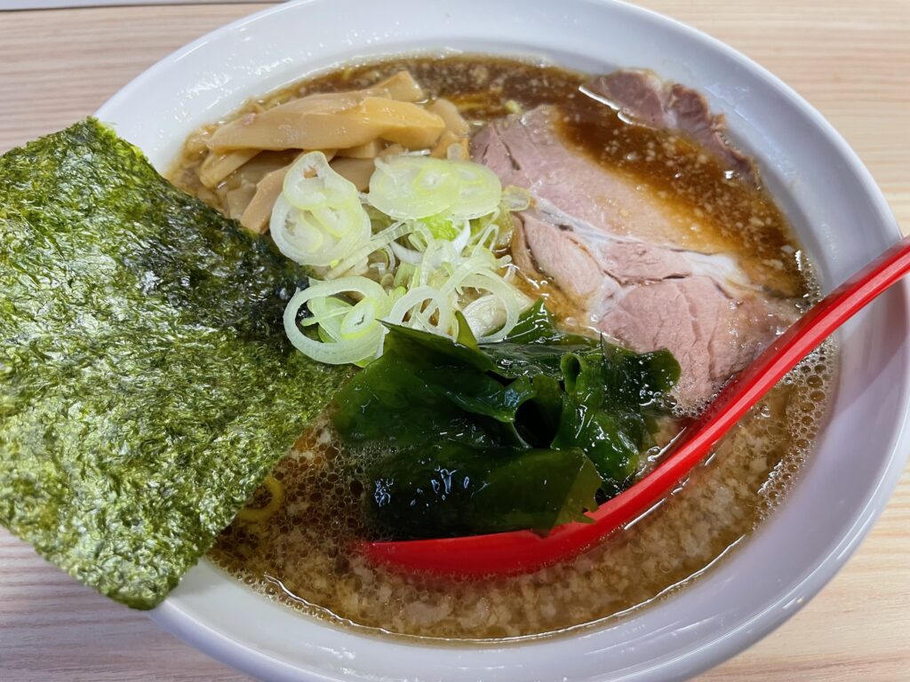豚骨醤油ラーメン