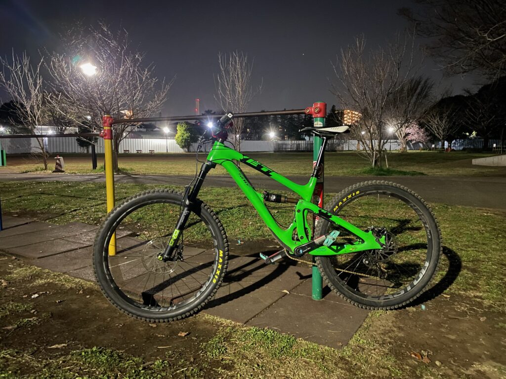 さすがに重さを感じるYETI SB6c