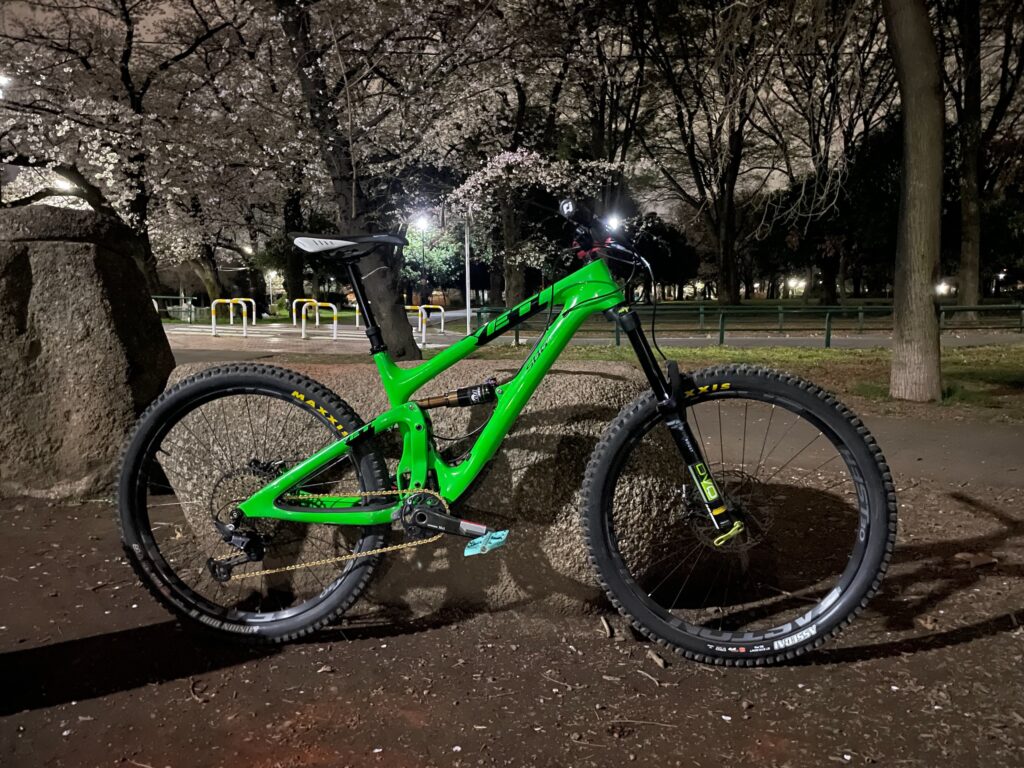 ギシギシ音は止まらなかった