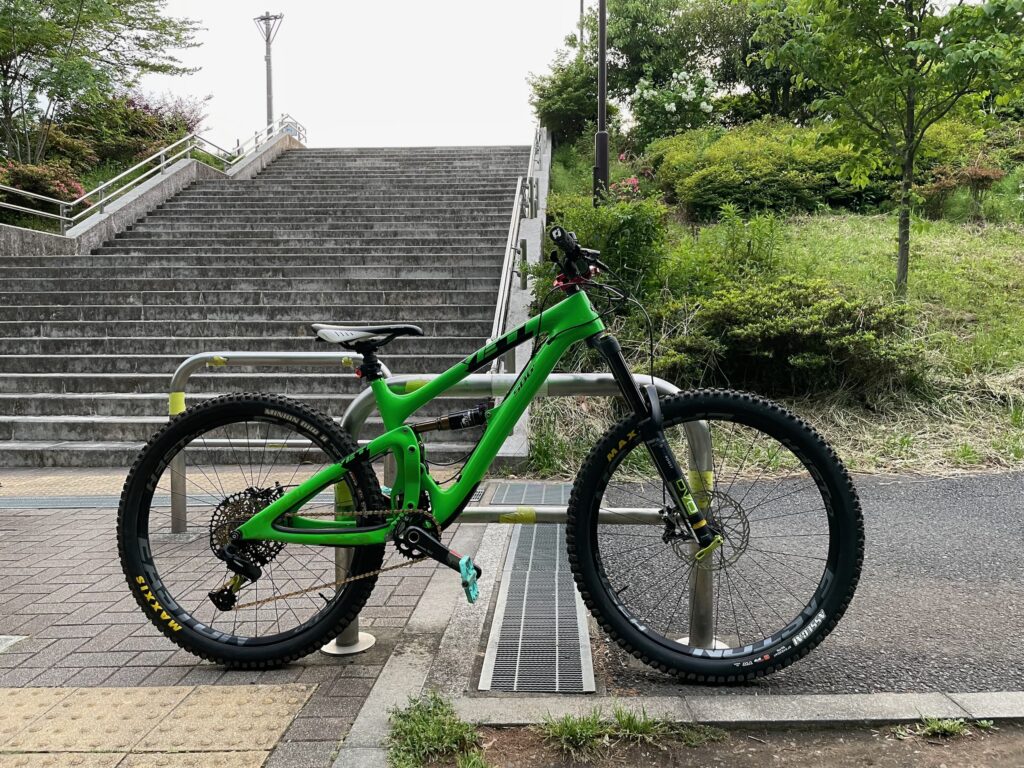 この階段もあまりにも滑らか