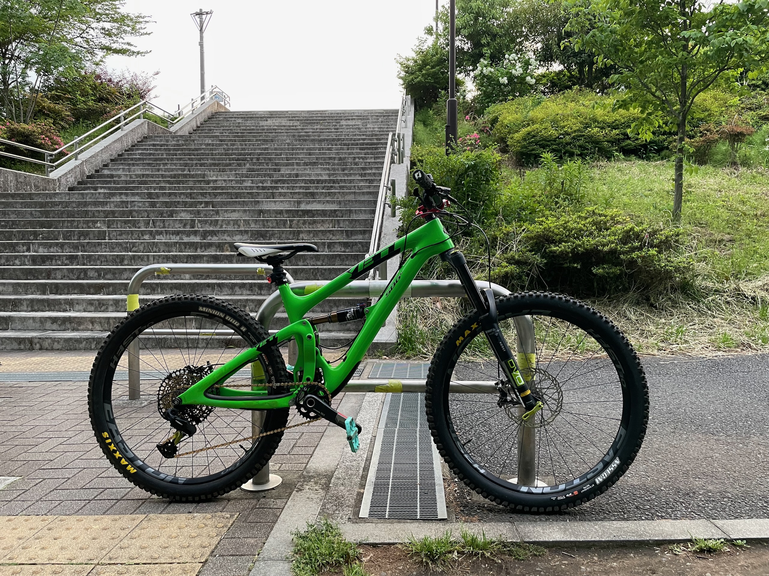 この階段もあまりにも滑らか